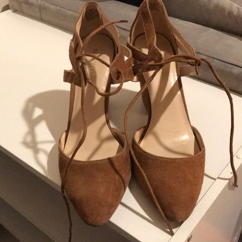 Nine West velvet heels